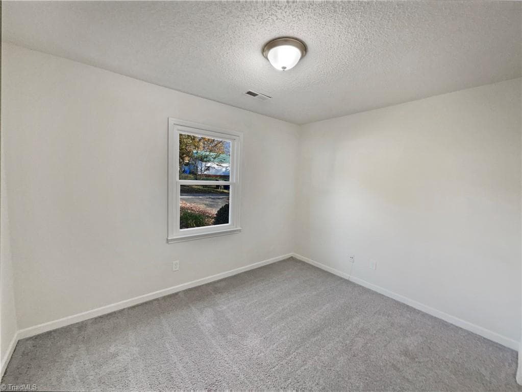 Stick/Site Built at 4051 Gordon Court, Winston-Salem NC 27104, Winston-Salem, photo 14 of 18