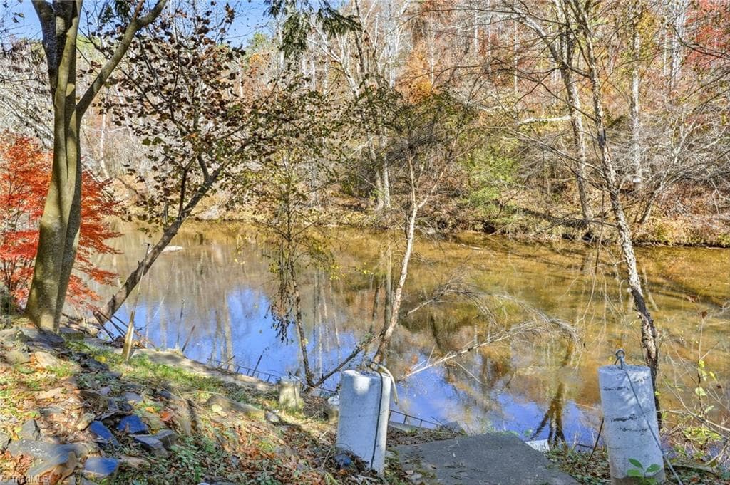 960 Riverview Road, Spencer VA 24165
