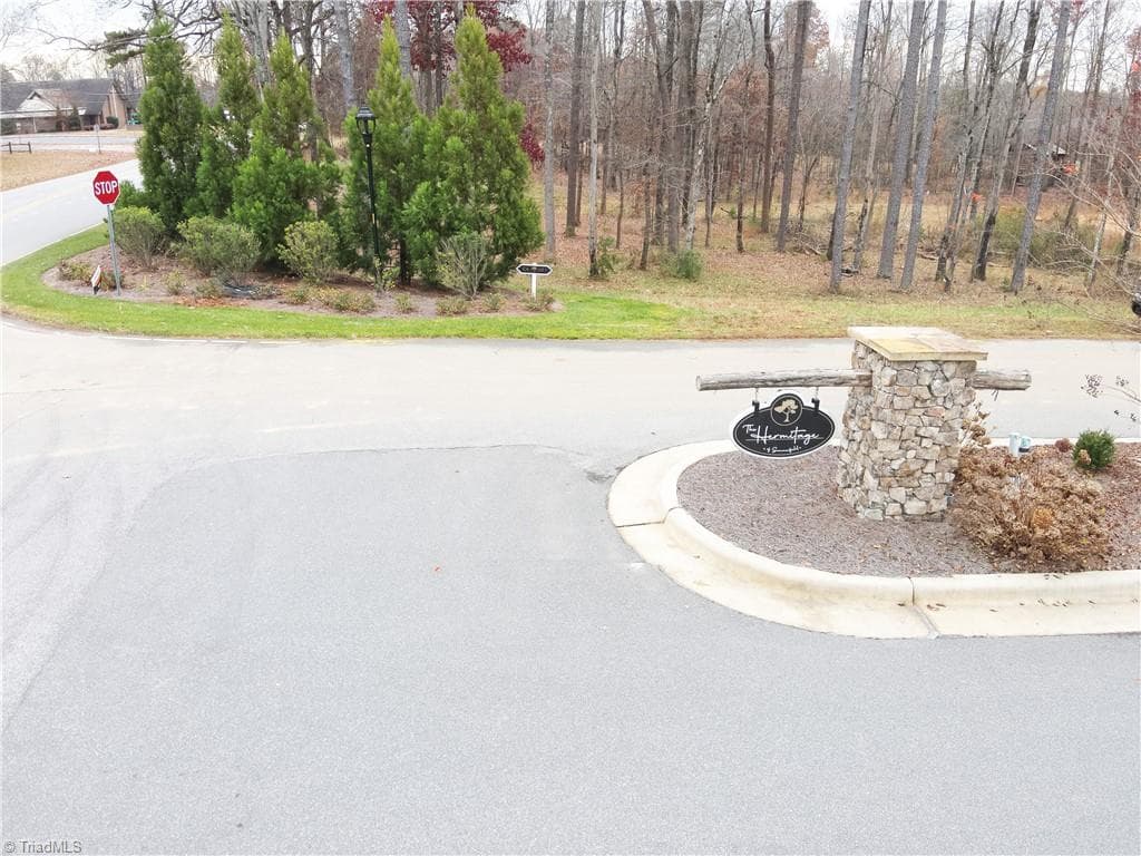 Single Family Residence at 1000 Old Hickory Court, Summerfield NC 27455, photo 7 of 8