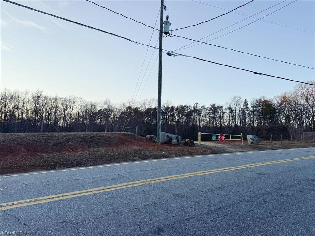 Stick/Site Built at 4223 Oak Ridge Drive, Winston-Salem NC 27105, photo 13 of 13