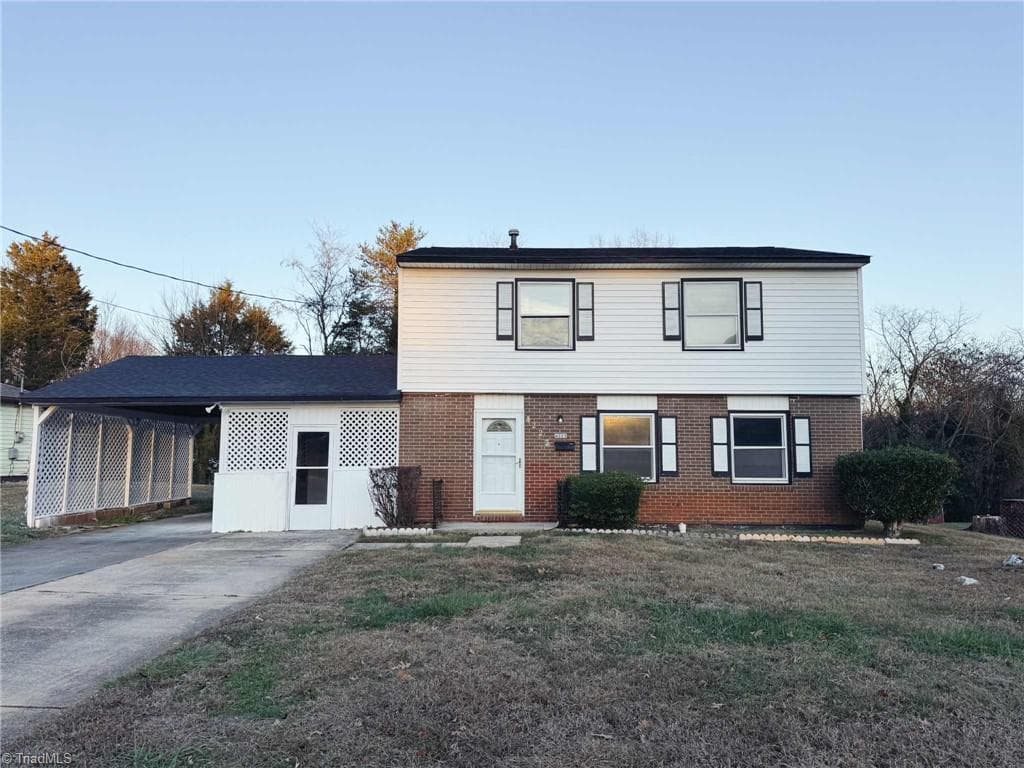 4223 Oak Ridge Drive, Winston-Salem NC 27105