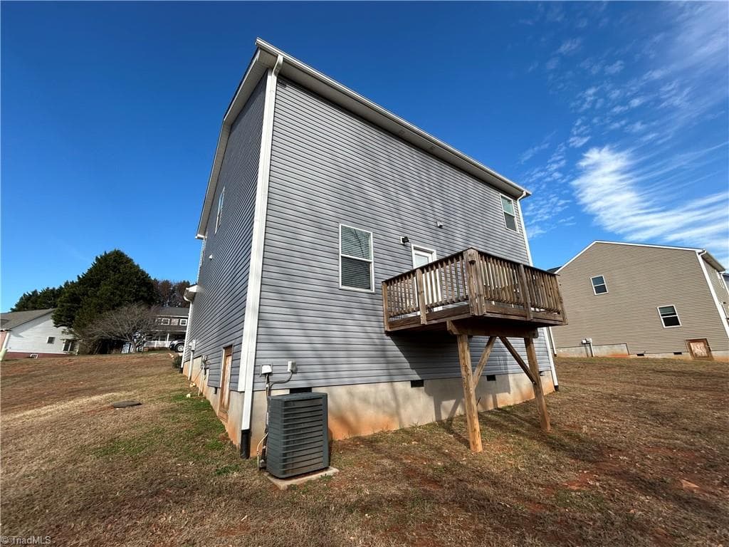 Stick/Site Built at 574 30th Avenue Circle NE, Hickory NC 28601, photo 19 of 20