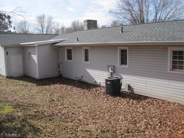 Stick/Site Built at 110 Billy Avenue, Archdale NC 27263, photo 3 of 17