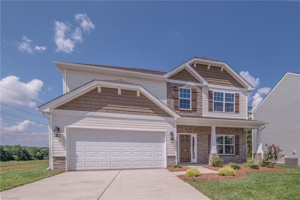Stick/Site Built at 1312 Dandridge Drive, Kernersville NC 27284, photo 2 of 35