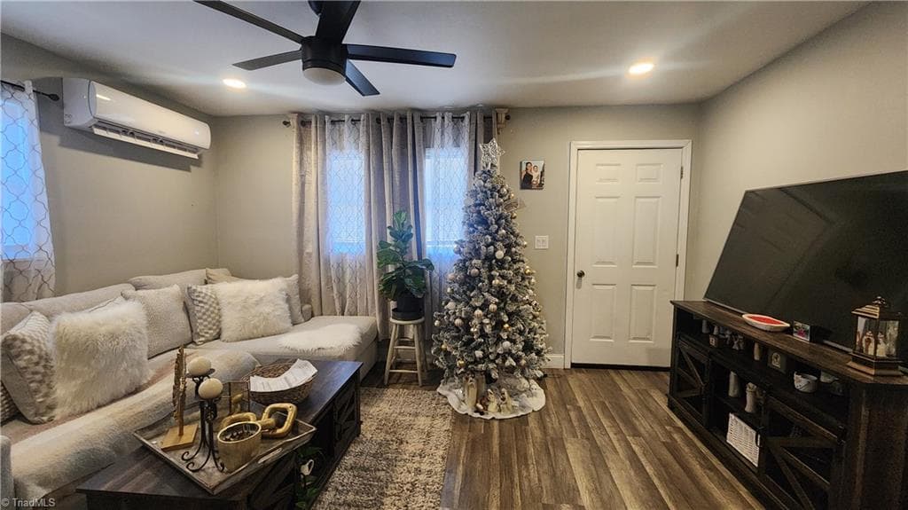 Stick/Site Built at 1210 22nd Street, Winston-Salem NC 27105, Winston-Salem, photo 3 of 13