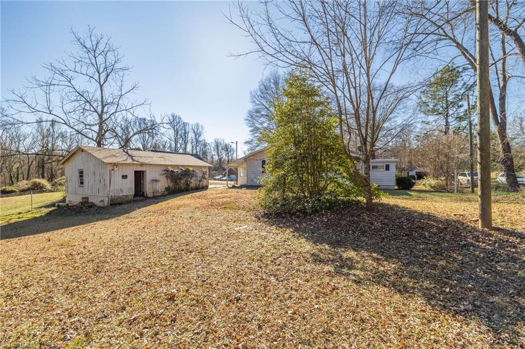 Stick/Site Built at 814 Martin Street, Eden NC 27288, photo 32 of 34