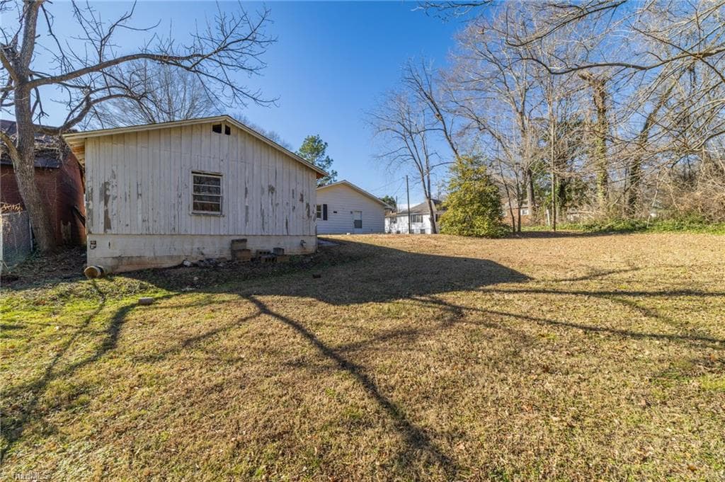 Stick/Site Built at 814 Martin Street, Eden NC 27288, photo 30 of 34