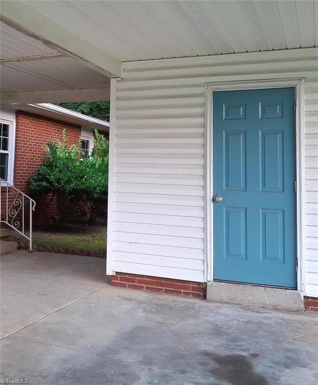 Stick/Site Built at 1517 Lincoln Street, Greensboro NC 27401, photo 7 of 10