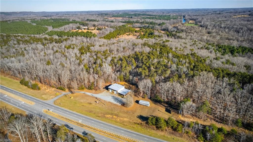 Remarks at 6193 US Highway 220, Madison NC 27025, photo 2 of 42