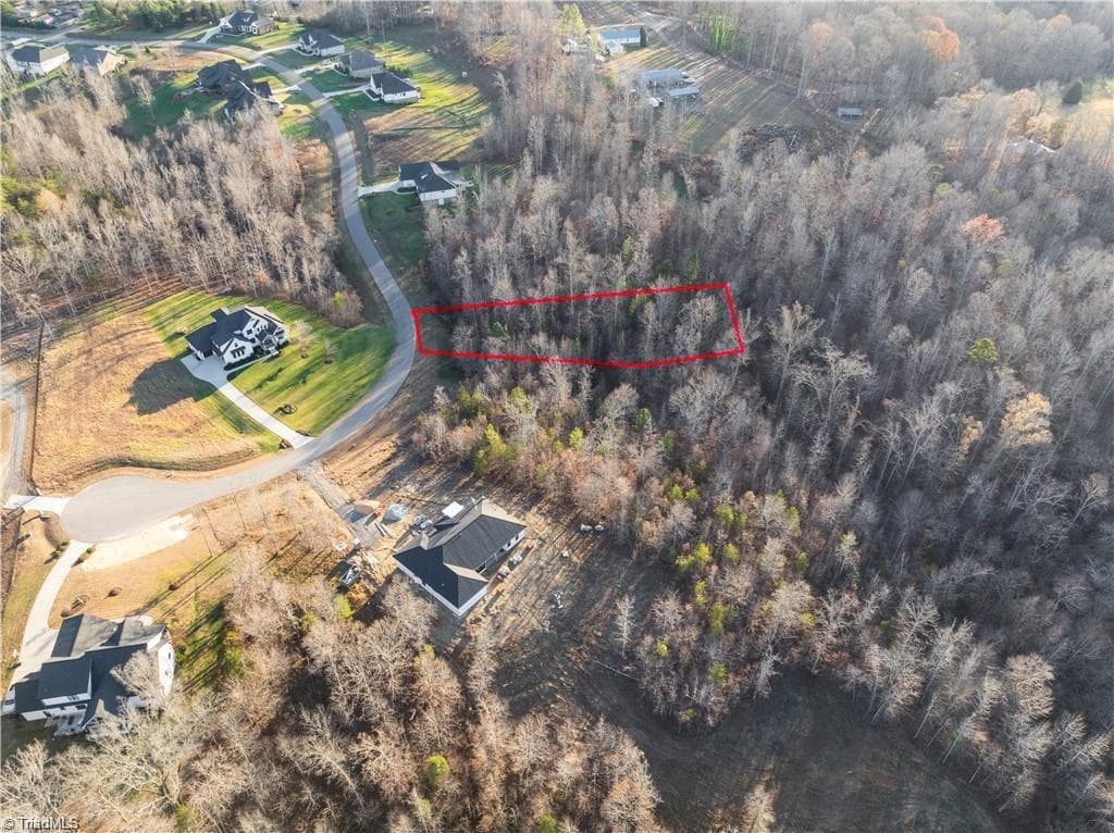 Single Family Residence at 2527 Rivers Edge Road, Summerfield NC 27358, photo 3 of 6