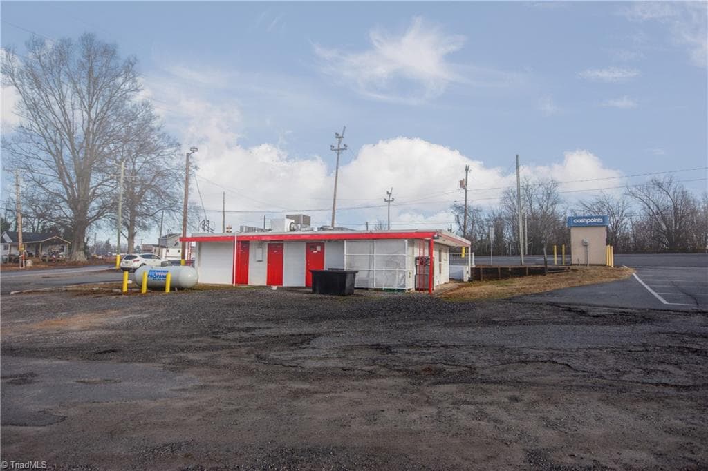 Remarks at 9140 NC Highway 90 E, Stony Point NC 28678, photo 16 of 49