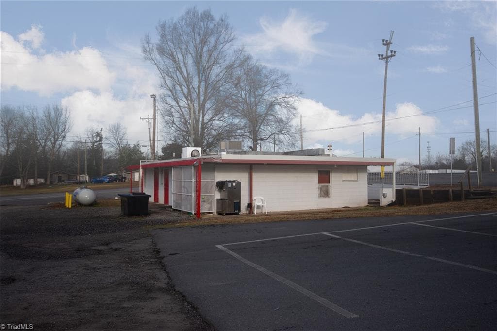 Remarks at 9140 NC Highway 90 E, Stony Point NC 28678, photo 15 of 49