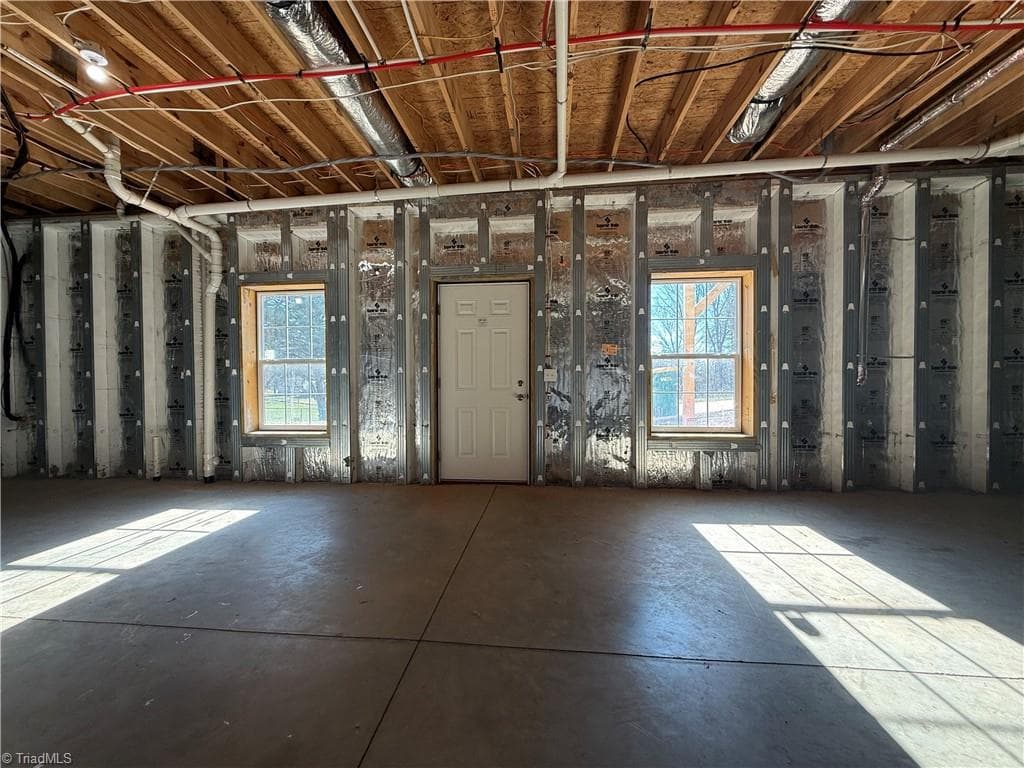 Modular at 812 W Main Street, Pilot Mountain NC 27041, Pilot Mountain, photo 26 of 32