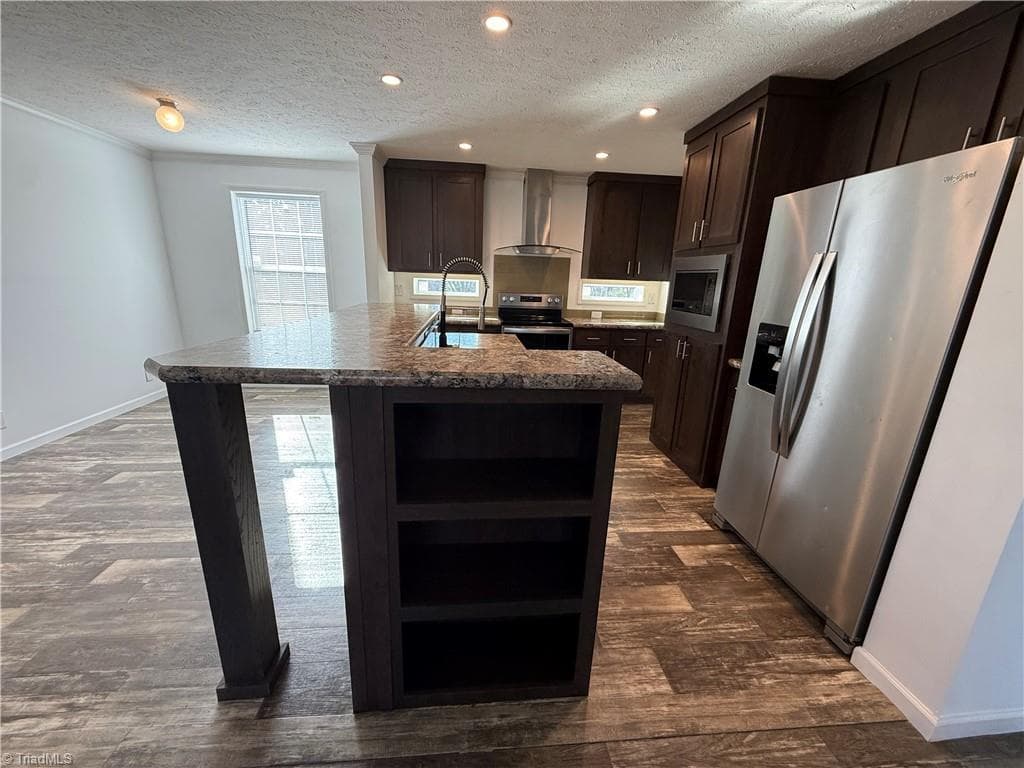 Modular at 812 W Main Street, Pilot Mountain NC 27041, Pilot Mountain, photo 5 of 32