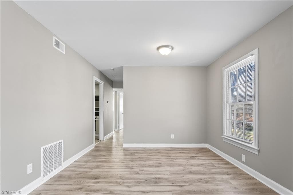 Condominium at 2810 Carriage Drive # D, Winston-Salem NC 27106, Winston-Salem, photo 28 of 50