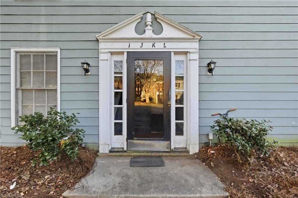 Condominium at 2810 Carriage Drive # D, Winston-Salem NC 27106, Winston-Salem, photo 38 of 50