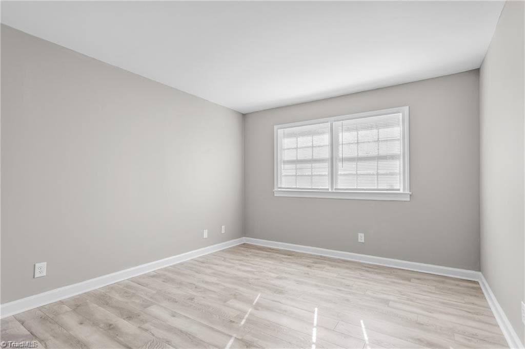 Condominium at 2810 Carriage Drive # D, Winston-Salem NC 27106, Winston-Salem, photo 31 of 50