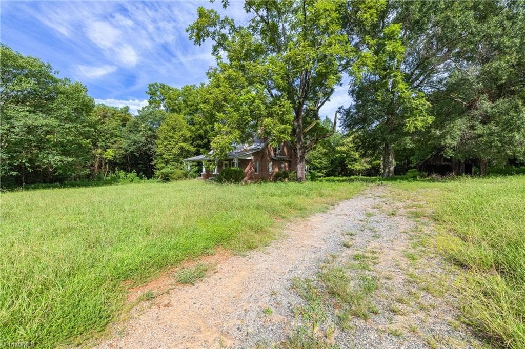 Stick/Site Built at 5261 NC Highway 135, Stoneville NC 27048, Stoneville, photo 3 of 38