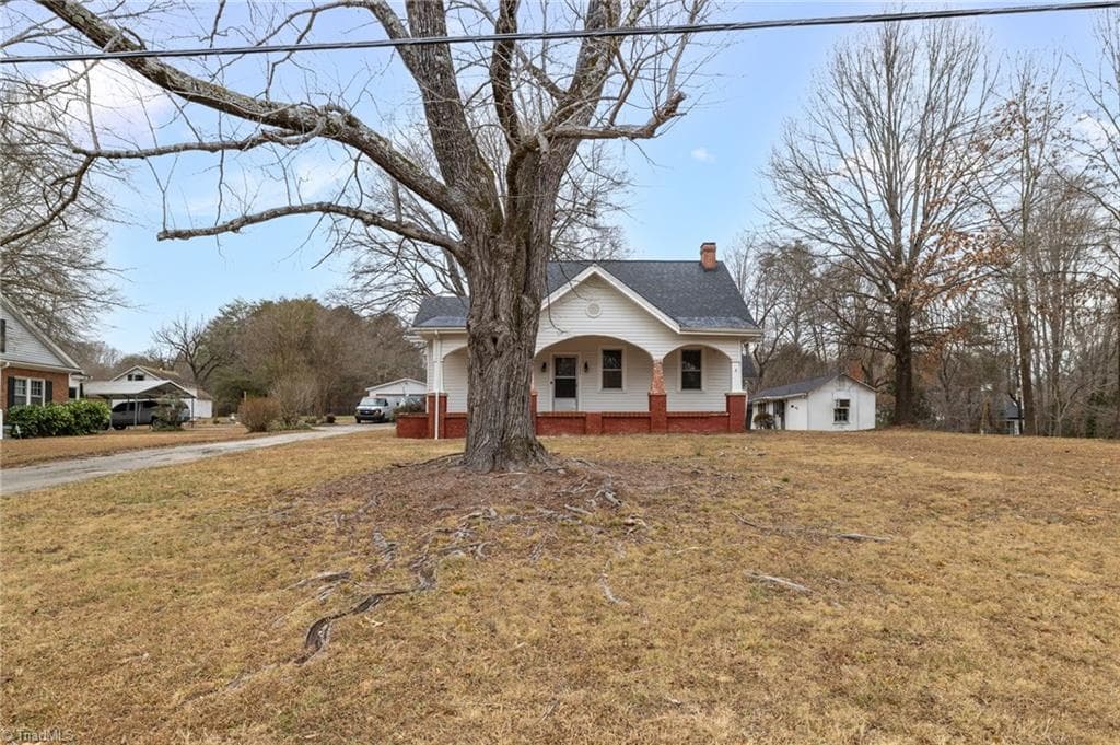 Stick/Site Built at 1820 South Park Drive, Reidsville NC 27320, photo 3 of 38