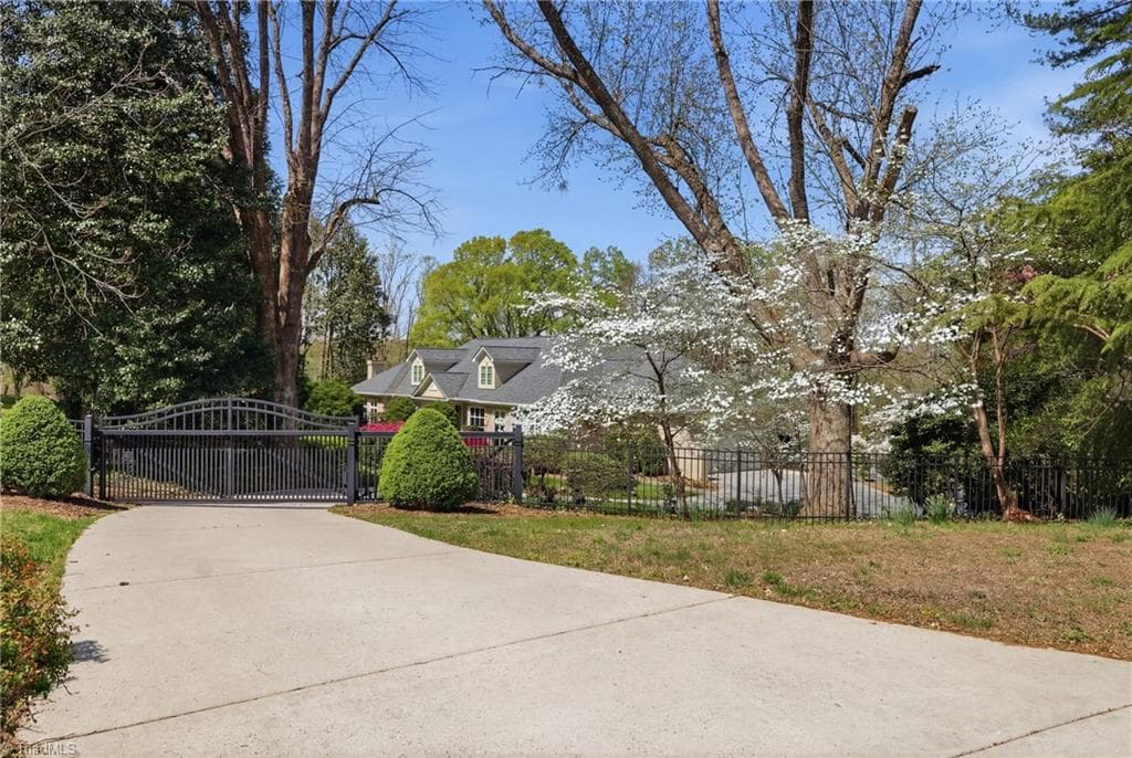 Stick/Site Built at 4 Deerwood Court, Greensboro NC 27410, Greensboro, photo 4 of 50