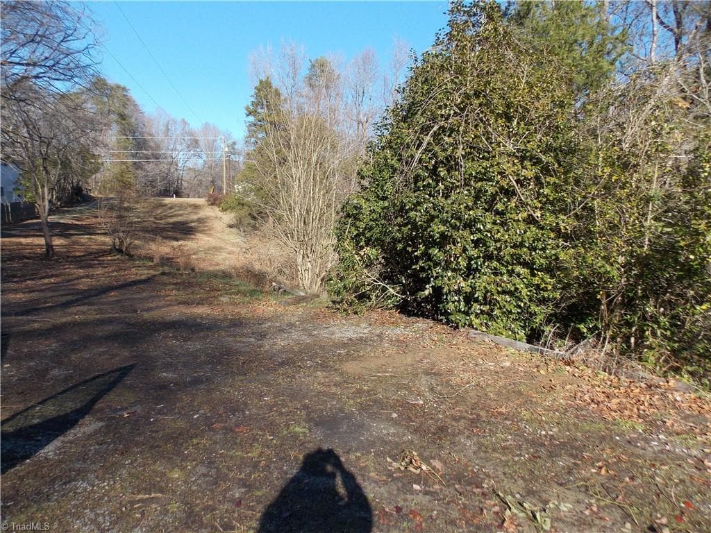 Stick/Site Built at 1004 Hillcroft Road, Browns Summit NC 27214, photo 5 of 29