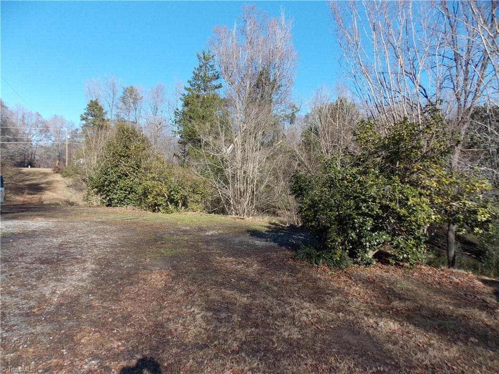 Stick/Site Built at 1004 Hillcroft Road, Browns Summit NC 27214, photo 4 of 29