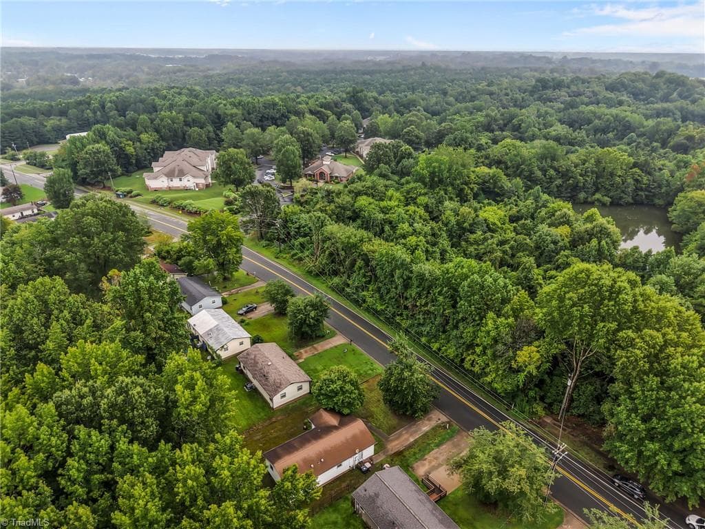 Stick/Site Built at 2036 Willow Road, Greensboro NC 27406, photo 10 of 19