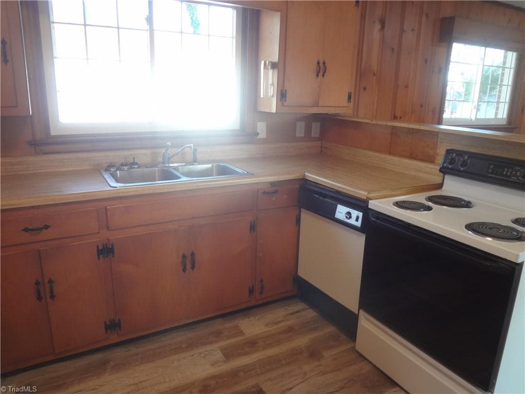 Stick/Site Built at 108 N Bingham Street, Denton NC 27239, Denton, photo 6 of 21
