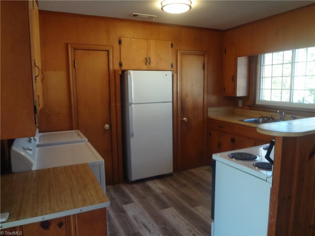 Stick/Site Built at 108 N Bingham Street, Denton NC 27239, Denton, photo 5 of 21