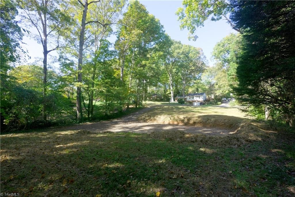 Single Family Residence at 1039 Huntingdon Road, Winston-Salem NC 27104, Winston-Salem, photo 75 of 96