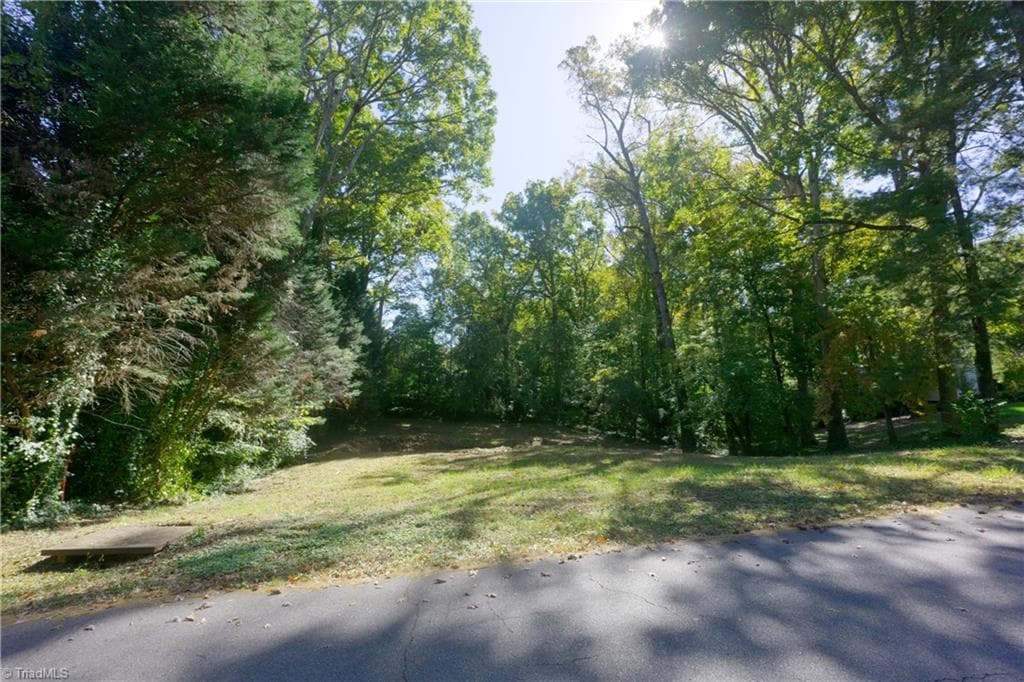 Single Family Residence at 1039 Huntingdon Road, Winston-Salem NC 27104, Winston-Salem, photo 81 of 96