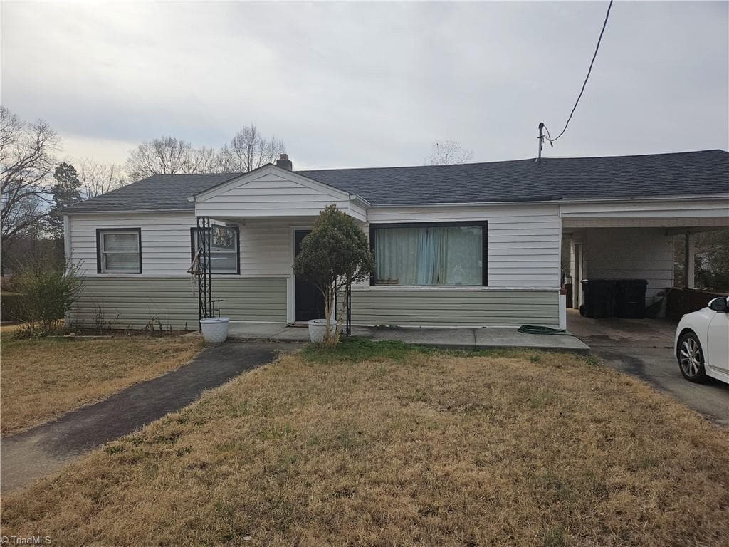 Stick/Site Built at 307 Washburn Street, Lexington NC 27292, Lexington, photo 2 of 19