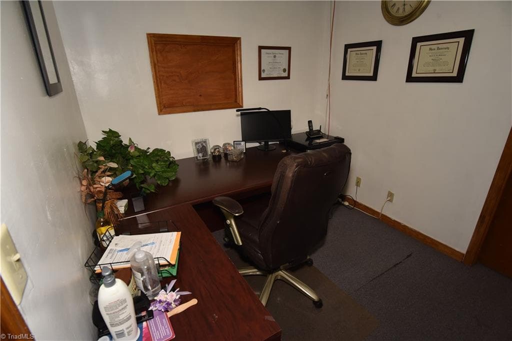 Remarks at 1355 Peachtree Street, Winston-Salem NC 27107, Winston-Salem, photo 33 of 58