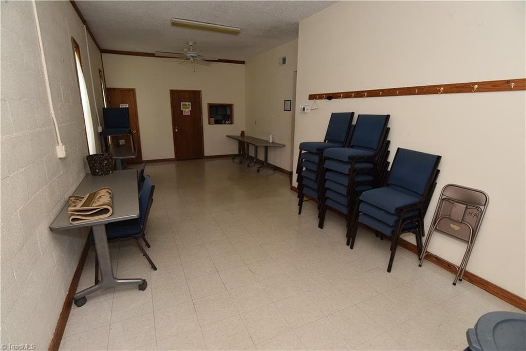 Remarks at 1355 Peachtree Street, Winston-Salem NC 27107, Winston-Salem, photo 35 of 58