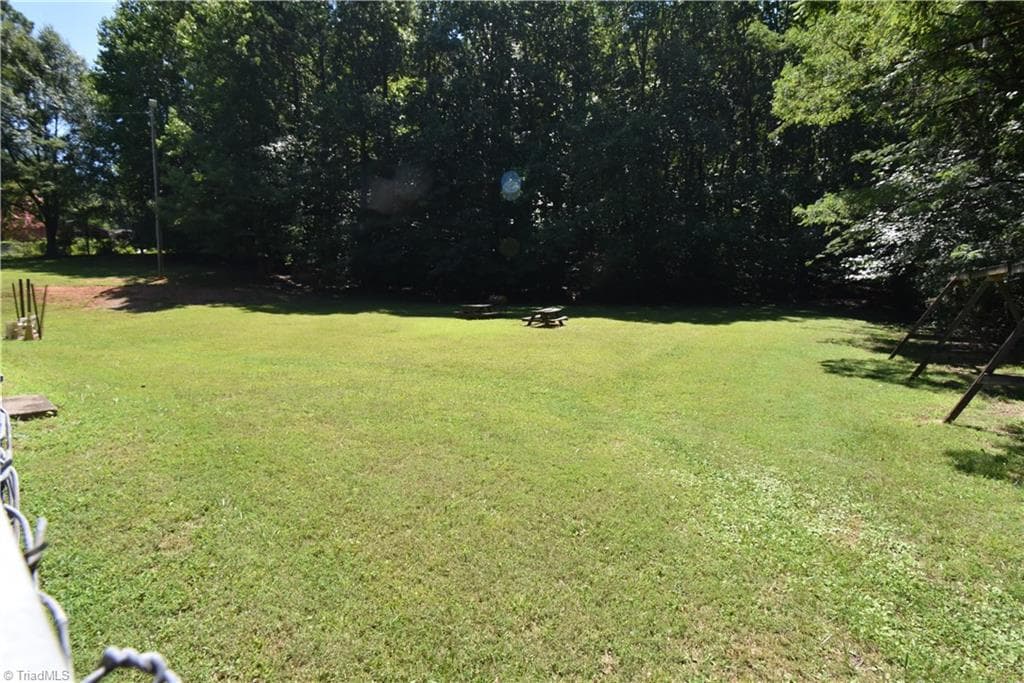 Remarks at 1355 Peachtree Street, Winston-Salem NC 27107, Winston-Salem, photo 15 of 58