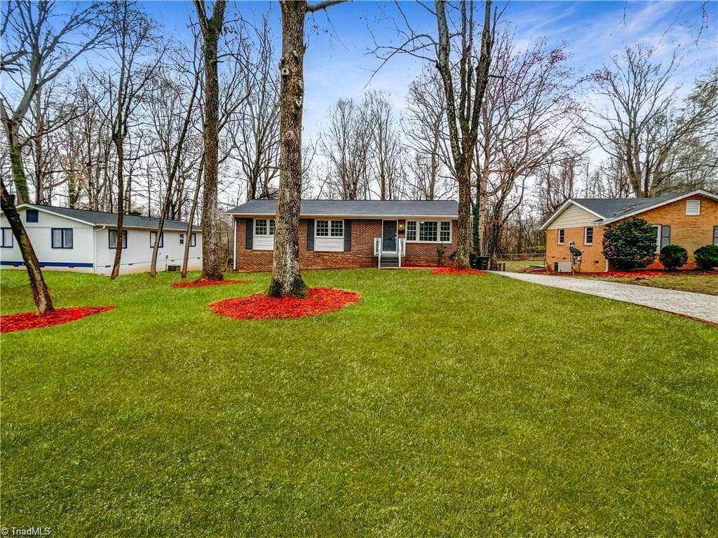 Stick/Site Built at 310 Foxcroft Drive, Winston-Salem NC 27103, Winston-Salem, photo 3 of 16