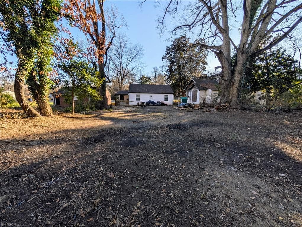 Stick/Site Built at 1407 NE 22nd Street, Winston-Salem NC 27105, Winston-Salem, photo 23 of 27