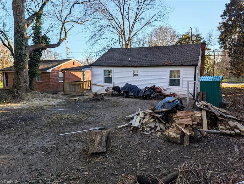 Stick/Site Built at 1407 NE 22nd Street, Winston-Salem NC 27105, Winston-Salem, photo 25 of 27