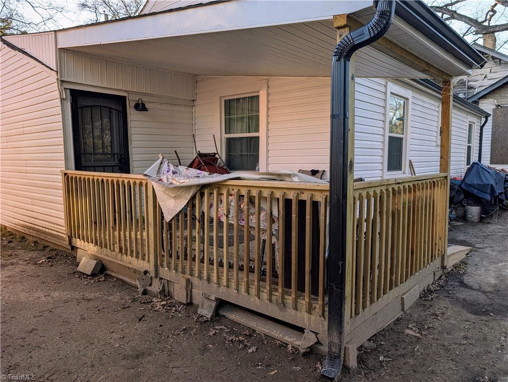 Stick/Site Built at 1407 NE 22nd Street, Winston-Salem NC 27105, Winston-Salem, photo 21 of 27