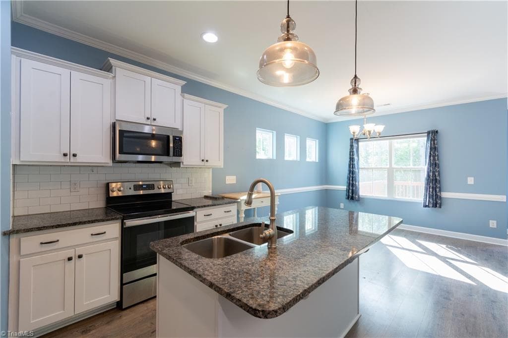 Stick/Site Built at 1728 Valley Brook Court, Clemmons NC 27012, photo 13 of 50