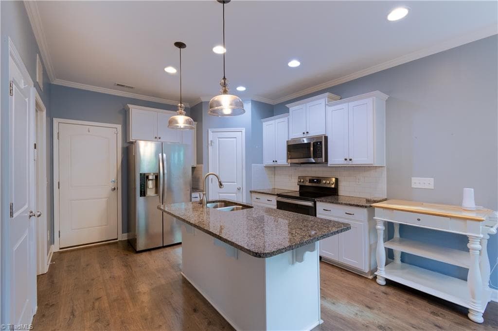 Stick/Site Built at 1728 Valley Brook Court, Clemmons NC 27012, photo 12 of 50