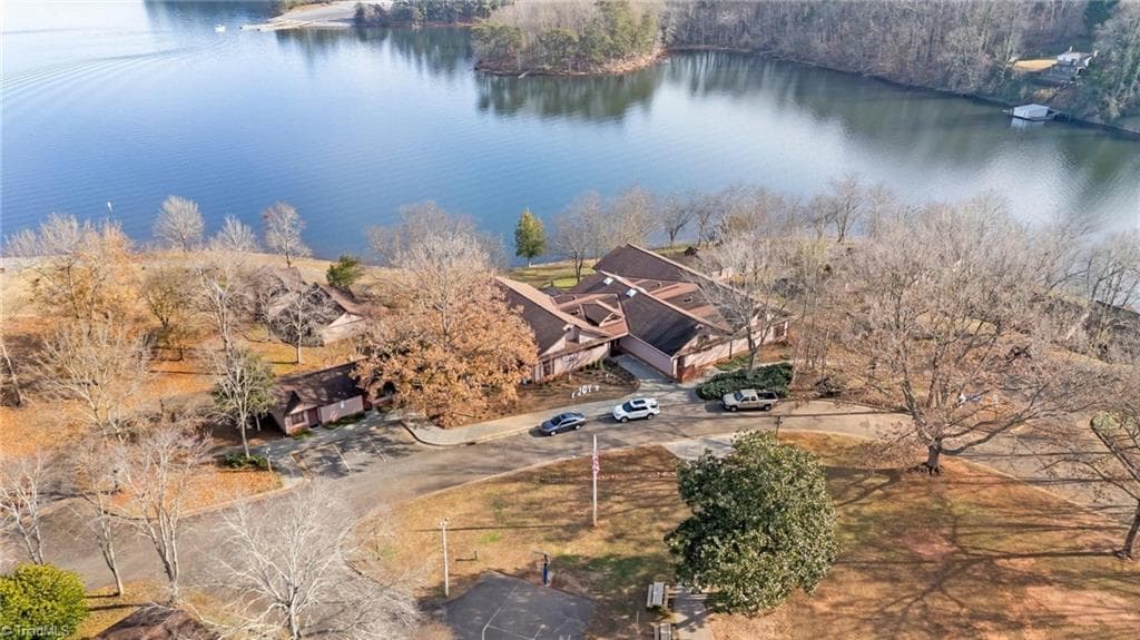 Investment at 6692 Valwood Road, Conover NC 28613, photo 8 of 38