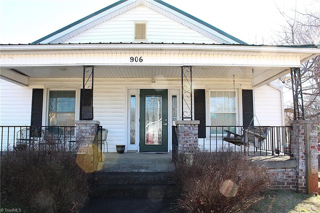 906 S Main Street, Burlington NC 27215