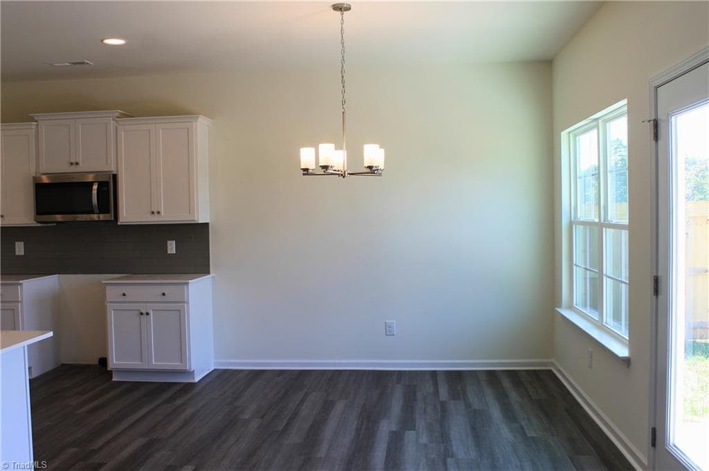 Stick/Site Built at 3517 Wilcox Court, Greensboro NC 27405, photo 2 of 9