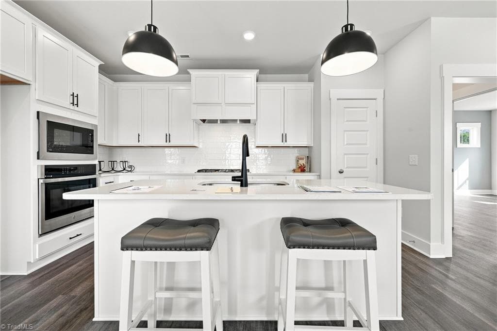 Stick/Site Built at 4260 Motisheri Cove, High Point NC 27265, photo 10 of 49