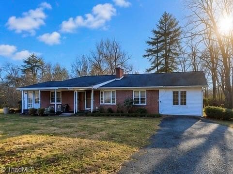 2282 Old Pipers Gap, Cana VA 24317