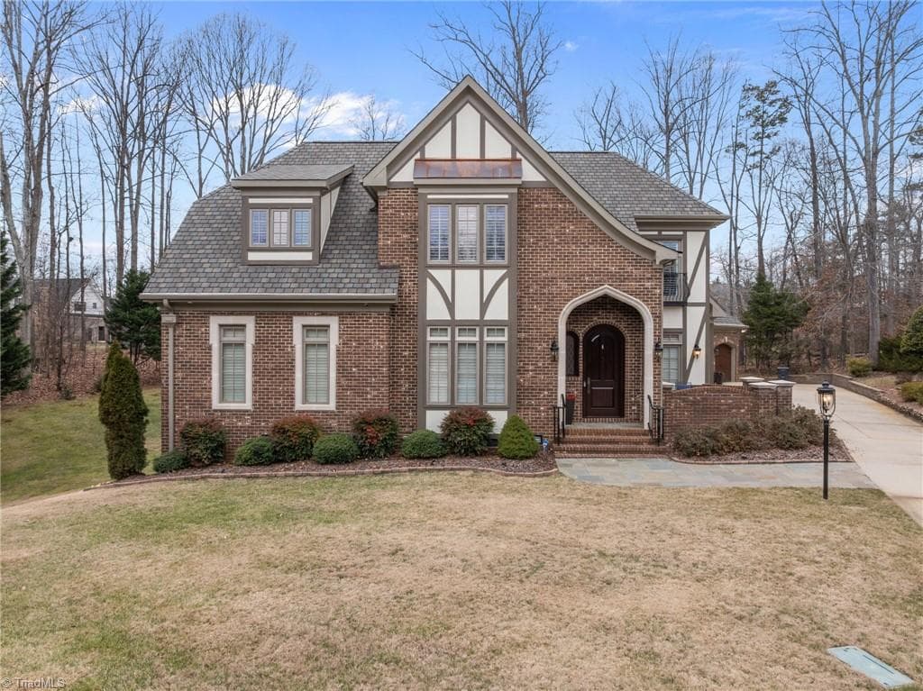 5 Postbridge Court, Greensboro NC 27407