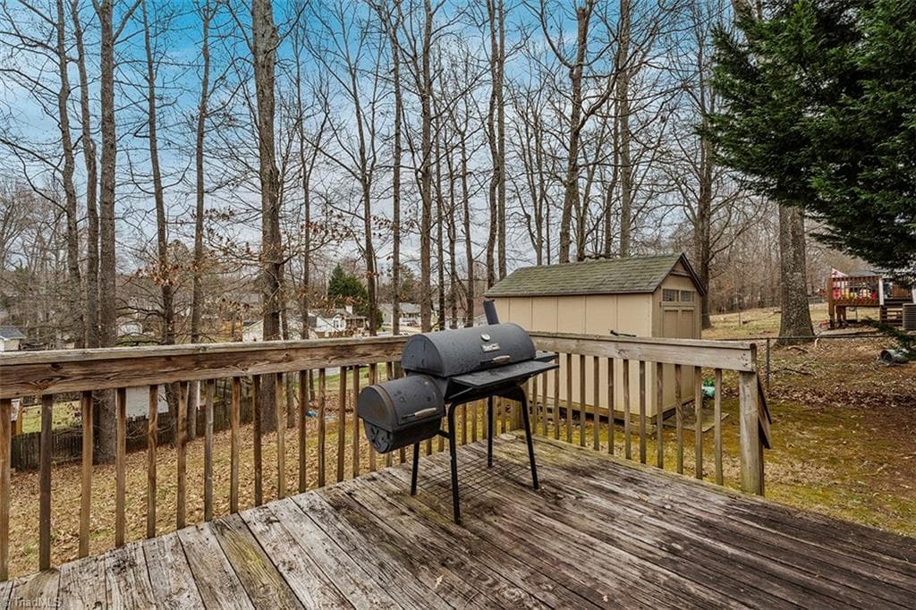 Stick/Site Built at 113 Falling Creek Drive, Thomasville NC 27360, photo 27 of 31