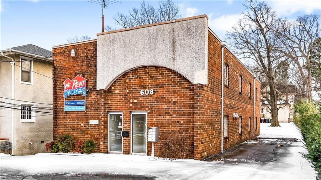 Office at 608 Summit Avenue, Greensboro NC 27405, Greensboro, photo 2 of 40