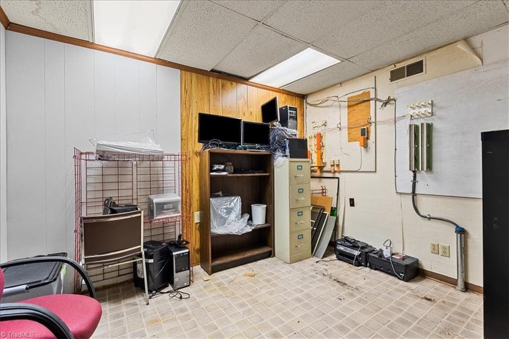 Office at 608 Summit Avenue, Greensboro NC 27405, Greensboro, photo 29 of 40